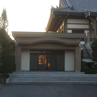 源心寺会館で葬儀を行なった写真