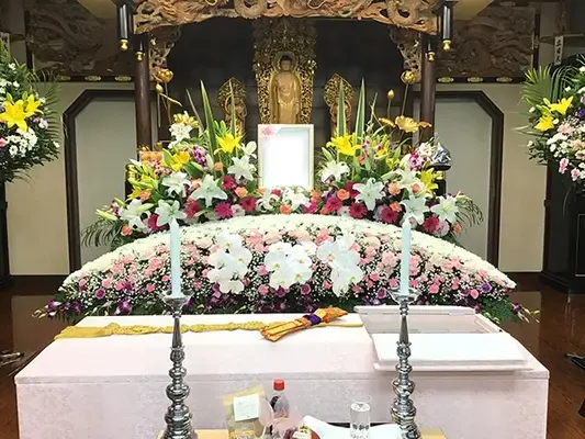 福岡典礼 長丘斎場で葬儀を行なった写真