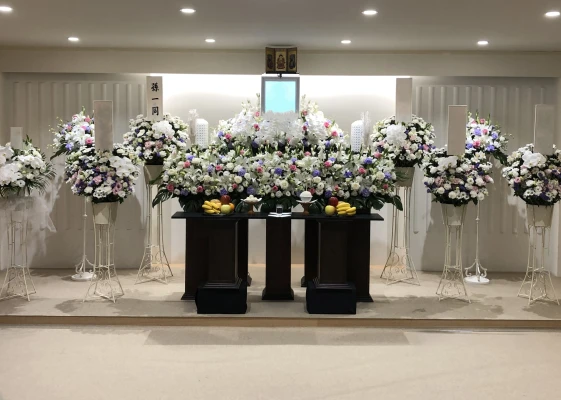 家族葬の四季風　松庵