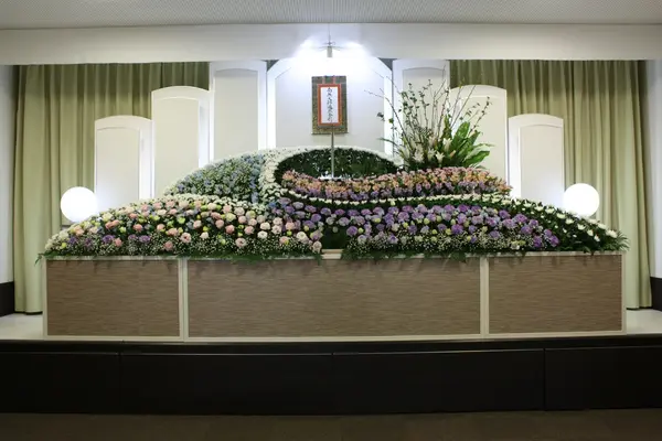 西口共栄社(男山会館)で葬儀を行なった写真