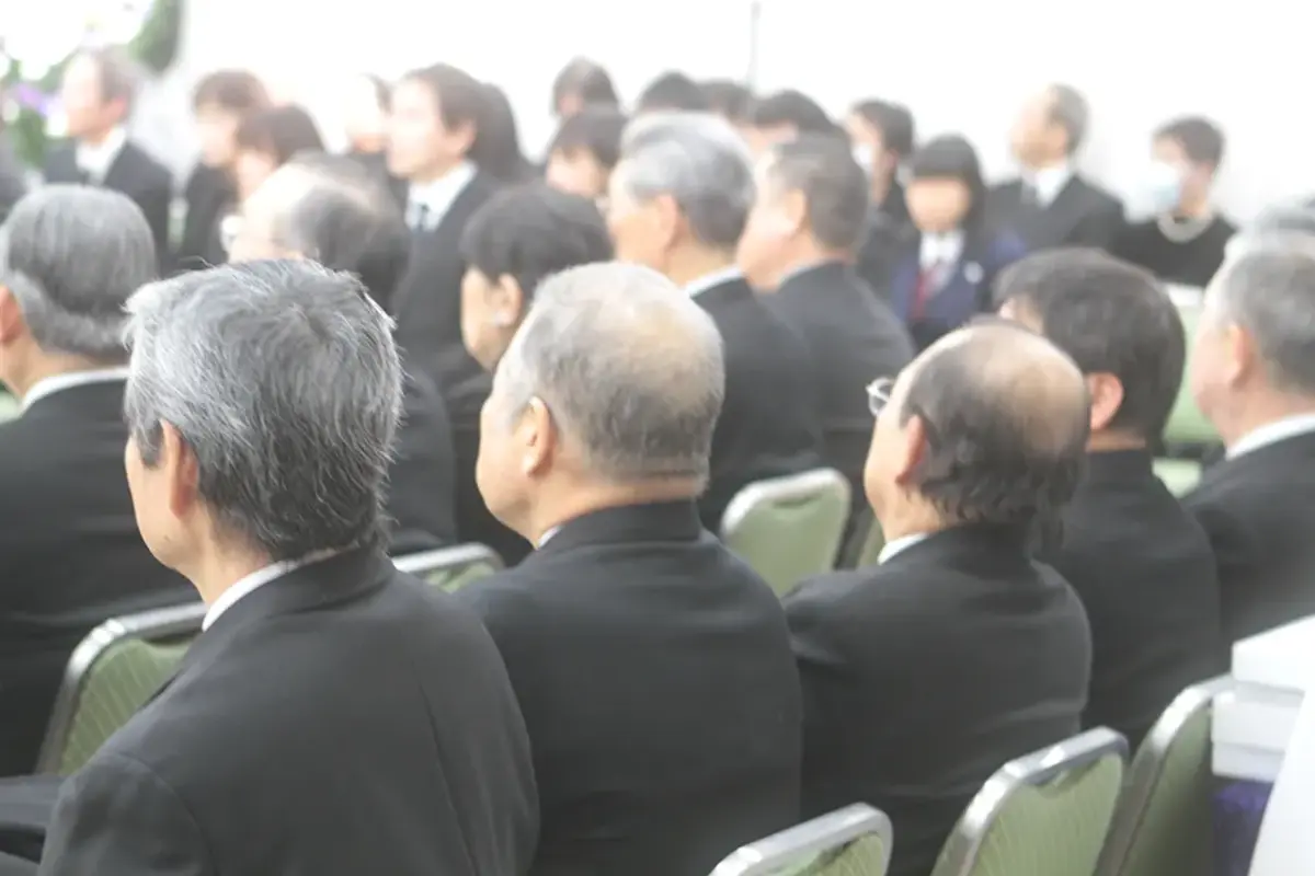 一般葬「華やかな花祭壇」プラン