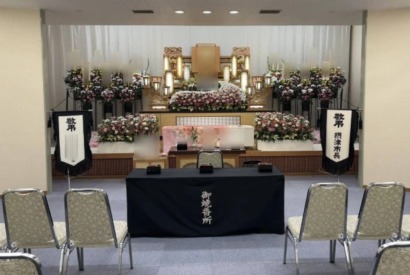 株式会社華の誠(摂津営業所)