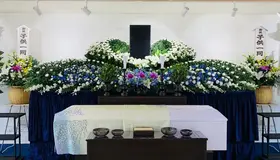 華園葬儀社逢恩堂（葬儀Salon＆Cafe） 写真 3