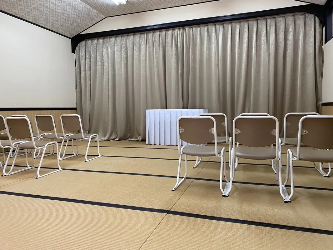 株式会社しかた 葬儀式典(谷町4丁目ホール)の写真 6