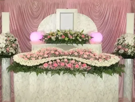 ひだまりセレモニー(あおぞら仏壇内)で葬儀を行なった写真