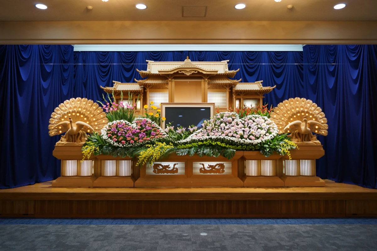 花屋仁助(メモリーナ上条 にすけ会館)の写真 6
