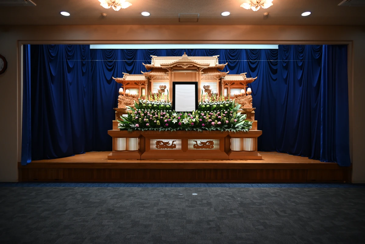 花屋仁助(メモリーナ上条 にすけ会館)の写真 7