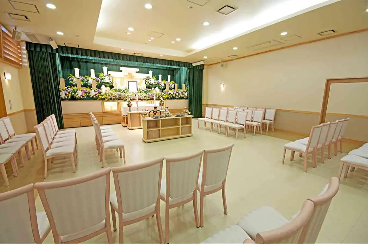 サン・ライフ 日野会館高倉総合ホールの写真 4