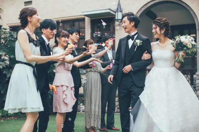 忌中・喪中に結婚式に呼ばれたらどうする?断り方を例文付きで解説
