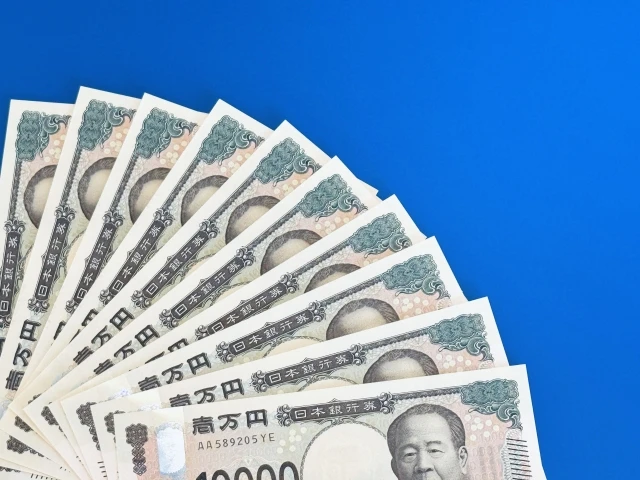 斎場の費用相場|公営・民営の料金比較と内訳