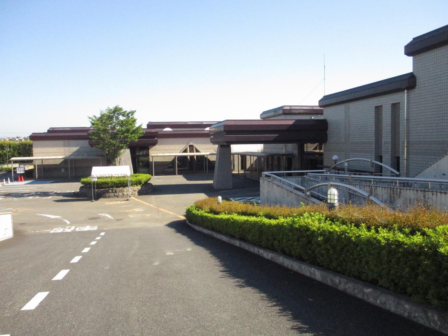 八王子市斎場の外観